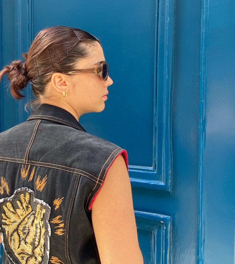 veste en jean modèle Classique sans manche "Coeur"